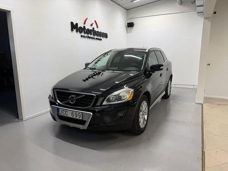 Svart Begagnad 2008 Volvo XC60 Summum SUV | 95 900 kr (Bra pris) - Bild 1/4