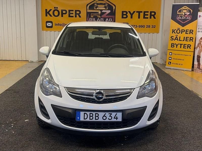Vit Begagnad 2014 Opel Corsa Enjoy Halvkombi | 64 900 kr (Bra pris) - Bild 1/4