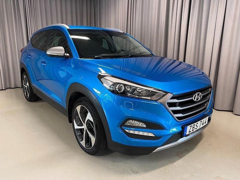 Ljusblå (blå) Begagnad 2017 Hyundai Tucson SUV | 199 900 kr (Marknadspris) - Bild 1/4