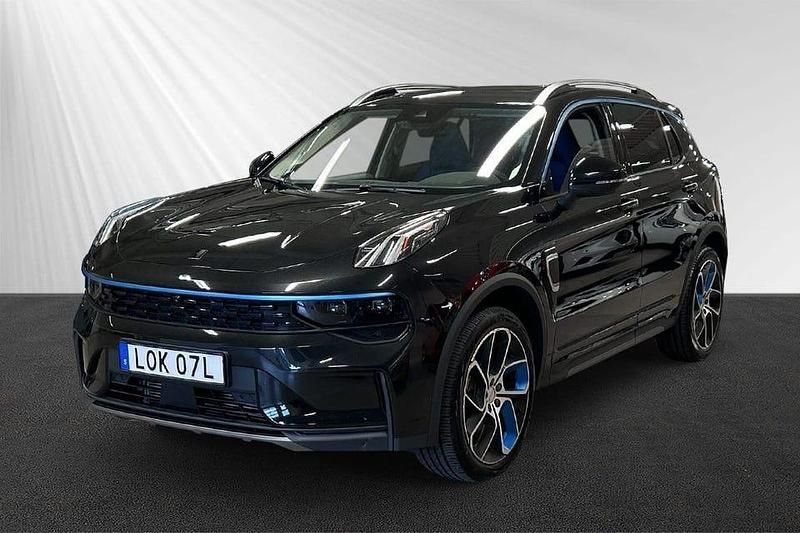 Begagnad Lynk & Co 01 264 HK (194 kW) 2022 Svart SUV