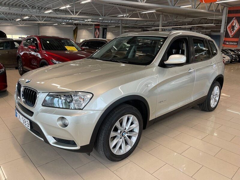 Silver (silver metallic) Begagnad 2012 BMW X3 SUV | 169 000 kr (Marknadspris) - Bild 1/4
