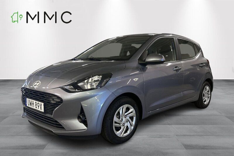 Blå Begagnad 2024 Hyundai i10 Essential Halvkombi | 169 000 kr (Superpris) - Bild 1/4