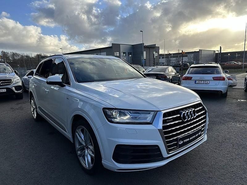 Begagnad Audi Q7 S-Line 272 HK (200 kW) 2016 Vit SUV