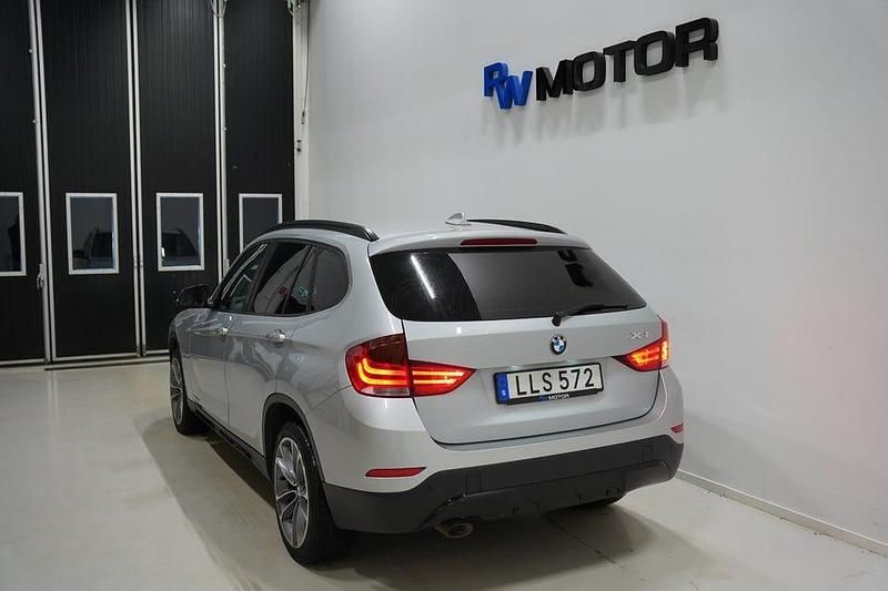 Begagnad BMW X1 Sport Line 184 HK (135 kW) 2014 Silver SUV