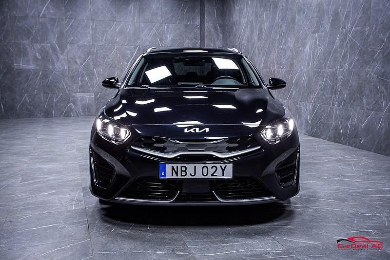 Begagnad Kia Ceed Sportswagon Advance 141 HK (103 kW) 2023 Svart Kombi