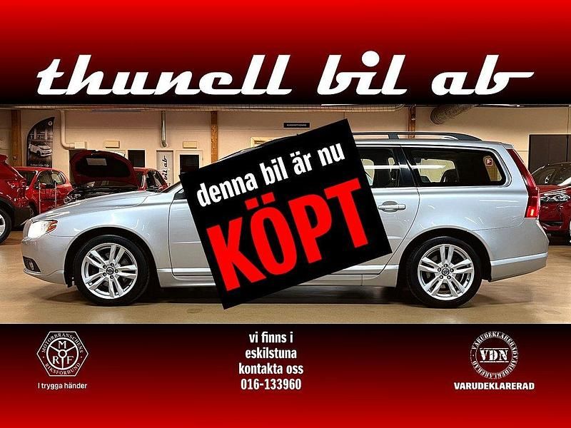Ljusgrå Begagnad 2012 Volvo V70 Momentum Kombi | 117 500 kr (Marknadspris) - Bild 1/4