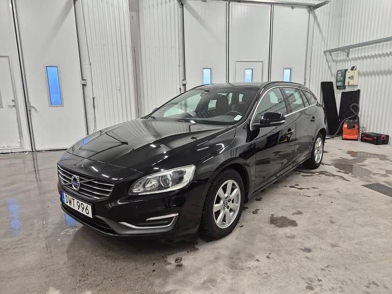Begagnad 2015 Volvo V60 Kombi | 129 000 kr (Marknadspris) - Bild 1/4