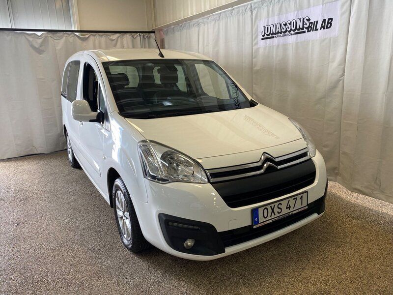 Vit Begagnad 2015 Citroën Berlingo Minibuss | 99 000 kr (Dyr) - Bild 1/4