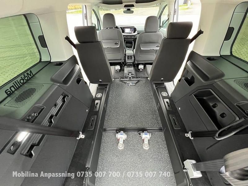 Ny Ford Tourneo Connect 122 HK (89 kW) 2025 Moondust silver Minibuss