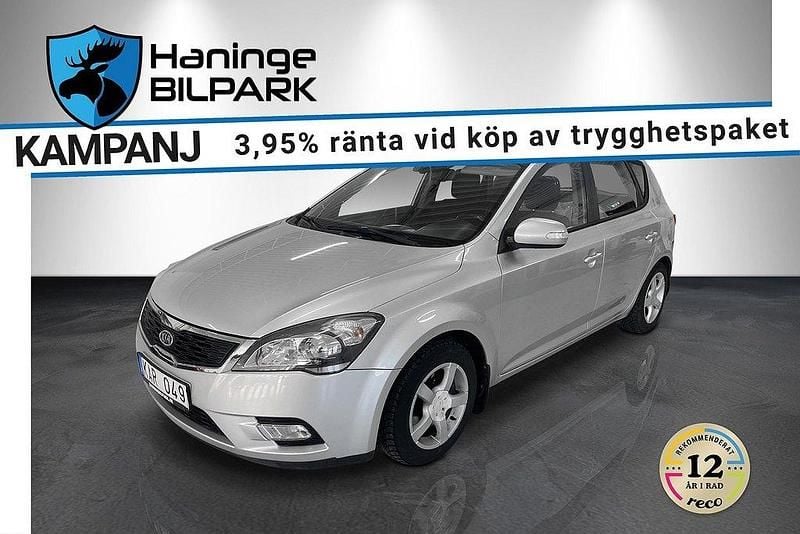 Silver Begagnad 2010 Kia Ceed Halvkombi | 59 900 kr (Marknadspris) - Bild 1/2