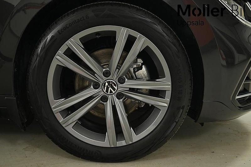 Begagnad VW Arteon R-line 200 HK (147 kW) 2023 Mangan grey metallic Kombi