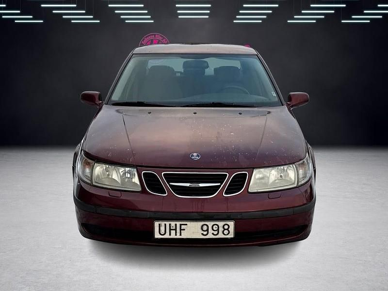 Begagnad Saab 9-5 Linear 185 HK (136 kW) 2003 Röd Sedan