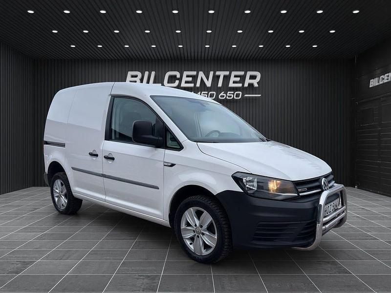 Vit Begagnad 2017 VW Caddy Minibuss | 129 900 kr (Bra pris) - Bild 1/4