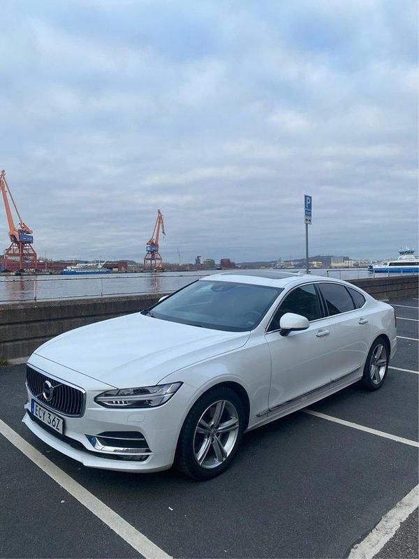 Vit Begagnad 2019 Volvo S90 Inscription Sedan | 329 000 kr (Marknadspris) - Bild 1/4