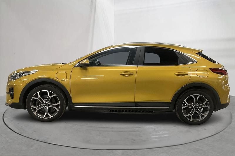 Begagnad Kia XCeed 141 HK (103 kW) 2021 Gul SUV