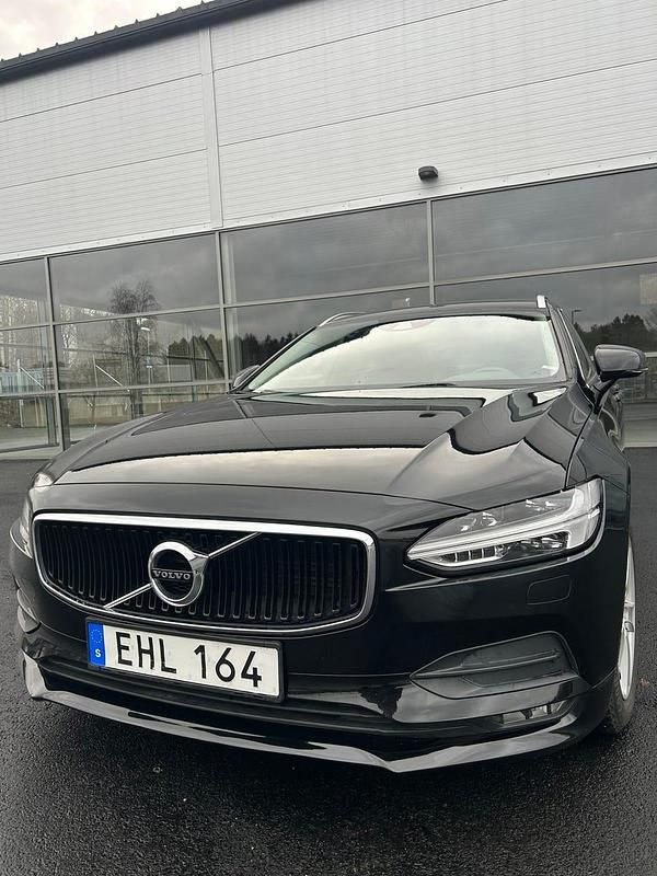 Begagnad 2017 Volvo V90 Kombi | 185 000 kr - Bild 1/4
