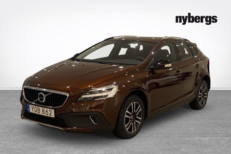 Brun Begagnad 2018 Volvo V40 CC Kombi | 179 000 kr (Marknadspris) - Bild 1/4
