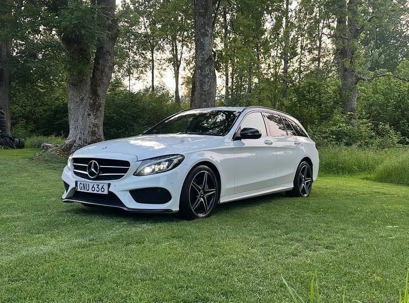 Begagnad 2017 Mercedes C220 Kombi | 201 000 kr (Marknadspris) - Bild 1/4