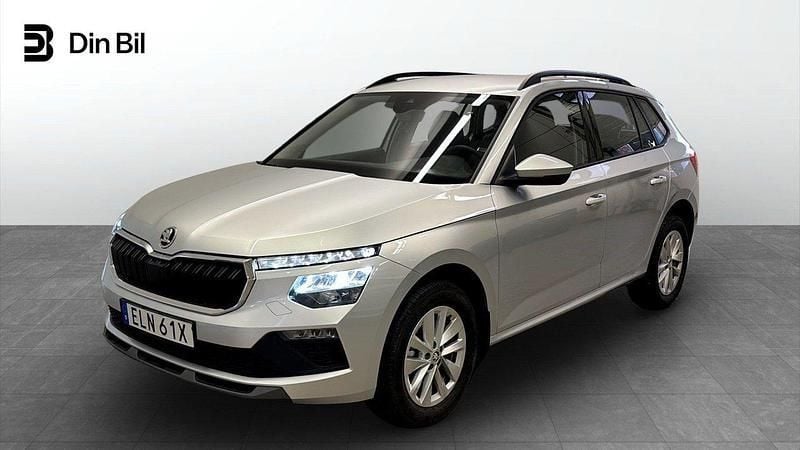 Silver Ny 2024 Skoda Kamiq Selection SUV | 284 900 kr (Marknadspris) - Bild 1/4