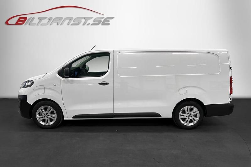Begagnad Opel Vivaro-e Combi Business 101 kW (138 HK) 2023 Vit Van