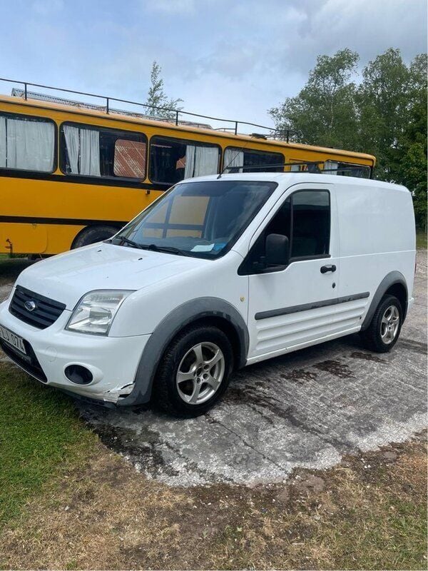 Vit Begagnad 2011 Ford Transit | 25 000 kr (Superpris) - Bild 1/4