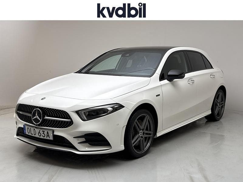 Vit Begagnad 2021 Mercedes A250 | 272 000 kr (Marknadspris) - Bild 1/3