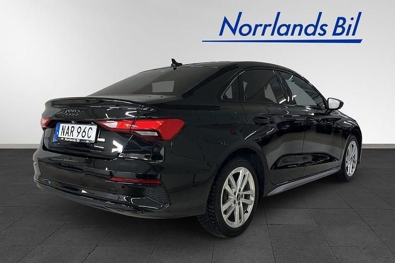 Begagnad Audi A3 Advanced Plus 150 HK (110 kW) 2024 Brilliantsvart Sedan