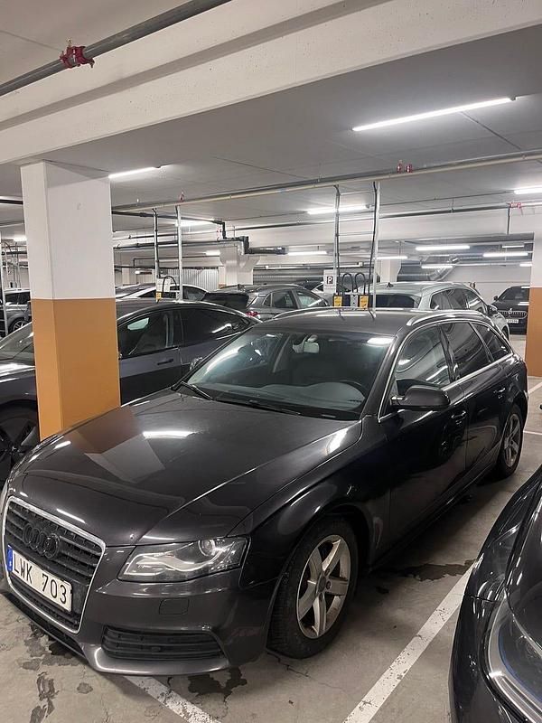 Begagnad 2011 Audi A4 Kombi | 58 999 kr (Marknadspris) - Bild 1/4