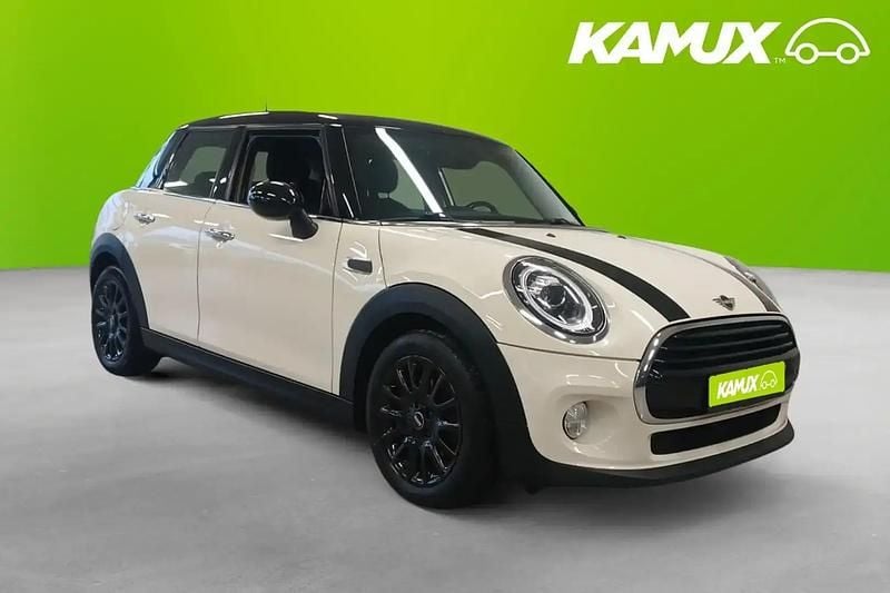 Vit Begagnad 2019 Mini Cooper Halvkombi | 159 900 kr (Marknadspris) - Bild 1/4