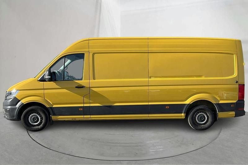 Begagnad VW Crafter 140 HK (102 kW) 2021 Gul Van