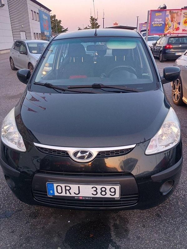 Svart Begagnad 2008 Hyundai i10 Halvkombi | 25 000 kr (Marknadspris) - Bild 1/4