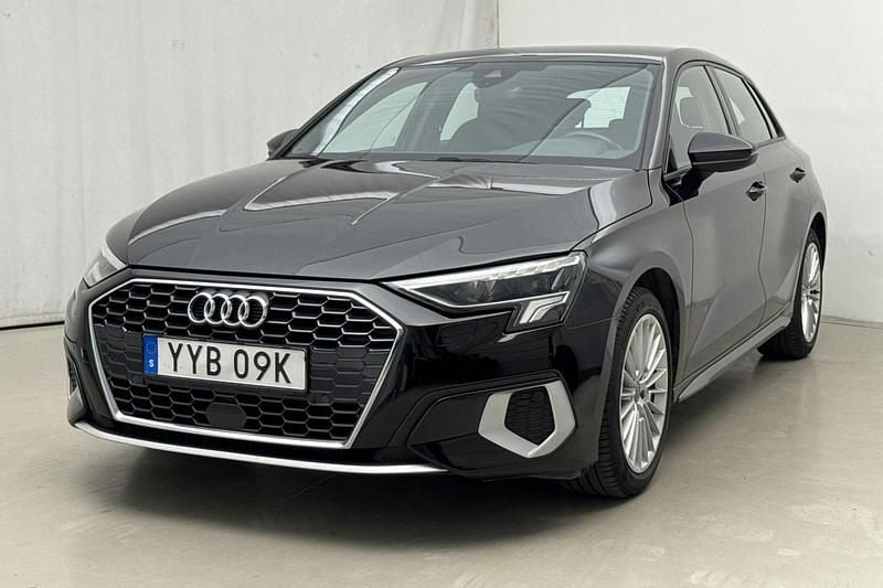 Svart Begagnad 2021 Audi A3 Advanced Plus | 189 000 kr (Bra pris) - Bild 1/4