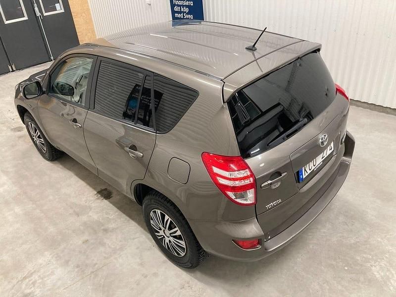 Begagnad Toyota RAV4 158 HK (116 kW) 2010 Brun SUV