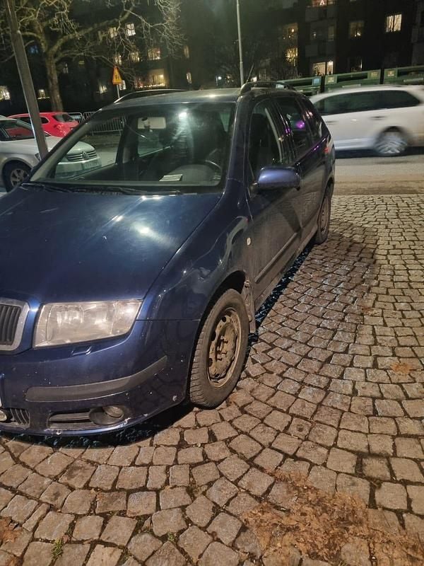 Begagnad 2006 Skoda Fabia Kombi | 11 900 kr (Marknadspris) - Bild 1/4