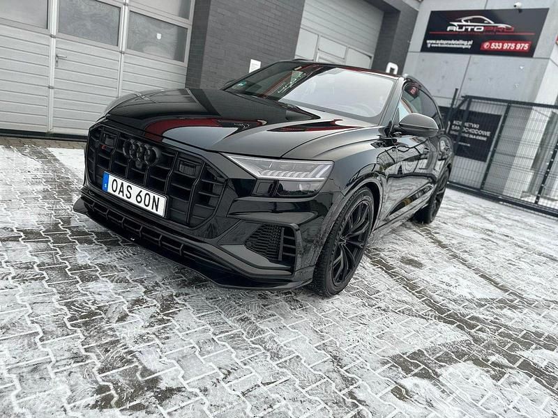 Svart Begagnad 2022 Audi Q8 Business SUV | 900 000 kr - Bild 1/4