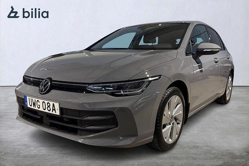 Begagnad VW Golf VIII 151 HK (111 kW) 2024 Grå Halvkombi