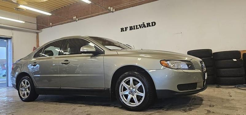 Begagnad 2007 Volvo S80 Sedan | 43 900 kr (Marknadspris) - Bild 1/4