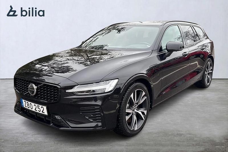 Svart Begagnad 2025 Volvo V60 Ultra Kombi | 509 000 kr - Bild 1/3