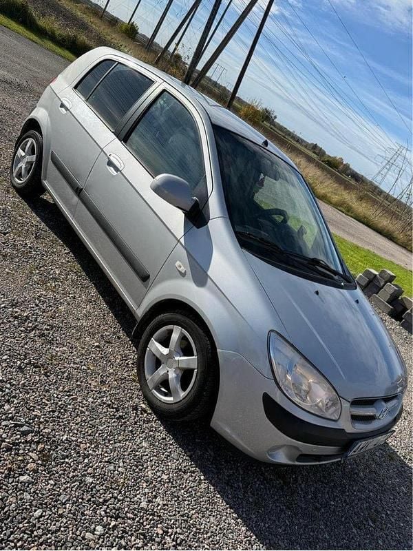 Silver Begagnad 2007 Hyundai Getz Halvkombi | 15 900 kr (Marknadspris) - Bild 1/4