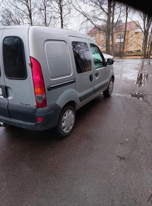 Begagnad Renault Kangoo 65 HK (47 kW) 2006