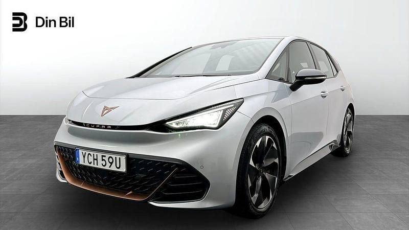 Silver Begagnad 2023 Cupra Born e-Boost Halvkombi | 274 900 kr (Marknadspris) - Bild 1/4