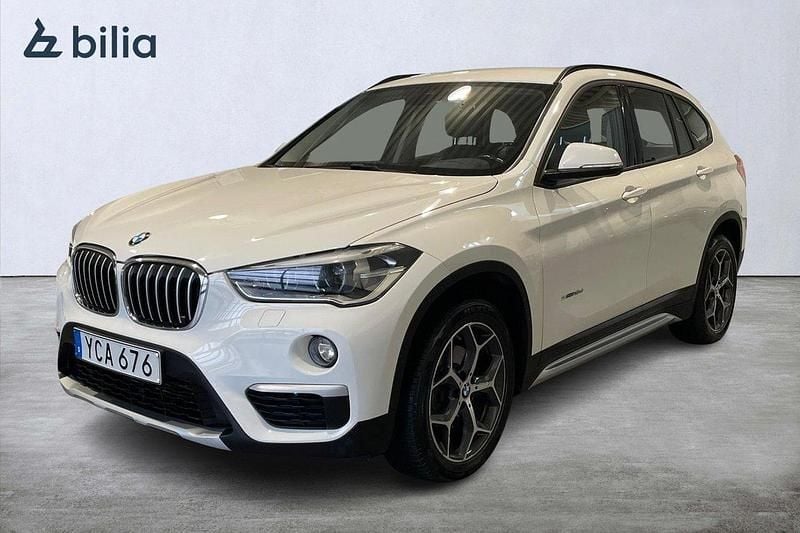 Vit Begagnad 2016 BMW X1 xLine SUV | 184 900 kr (Marknadspris) - Bild 1/4