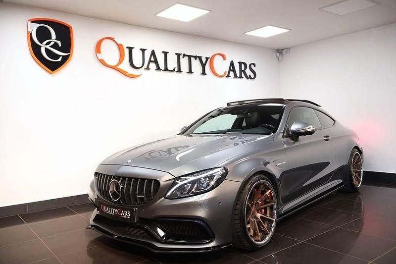 Grå Begagnad 2017 Mercedes C63S AMG AMG Sportkupé | 599 000 kr (Bra pris) - Bild 1/4