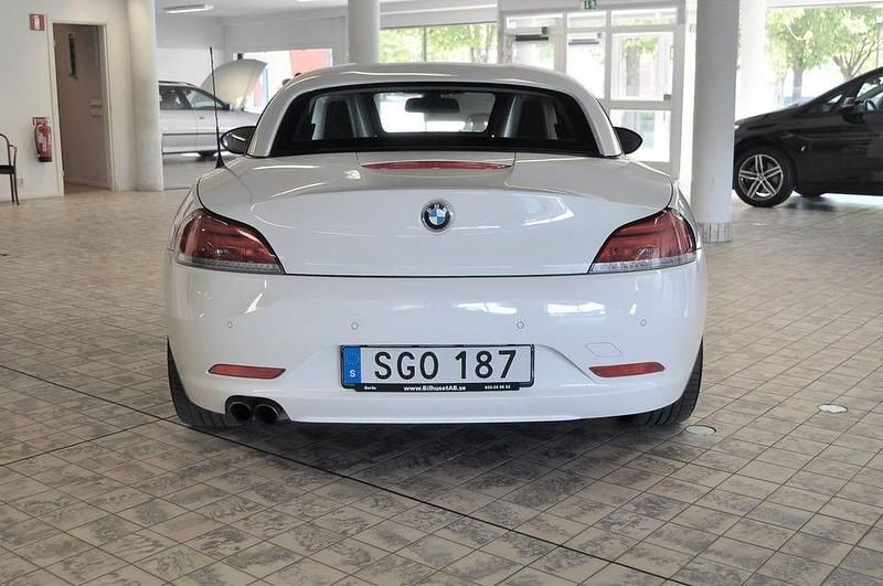 Begagnad BMW Z4 Comfort Edition 157 HK (115 kW) 2014 Vit Cab