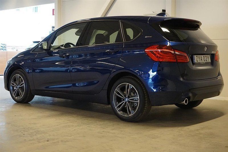 Bmw 225 xe