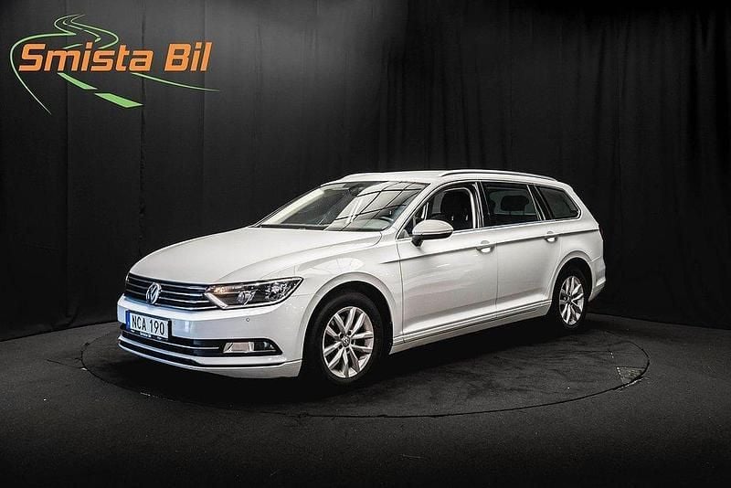 Vit Begagnad 2016 VW Passat Kombi | 169 700 kr (Bra pris) - Bild 1/4