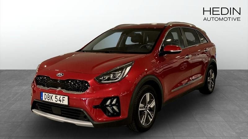 Röd (red) Begagnad 2021 Kia Niro 2 SUV | 244 900 kr (Marknadspris) - Bild 1/4