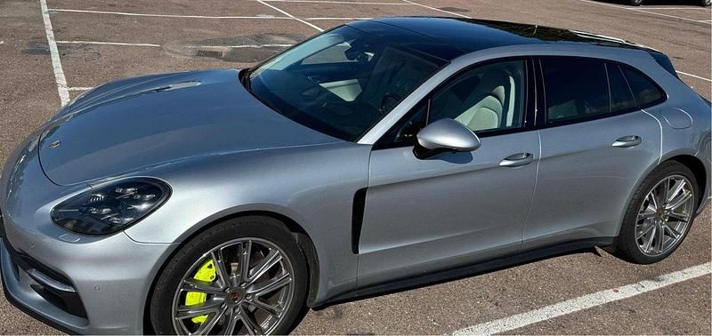 Silver Begagnad 2019 Porsche Panamera 4 Sport Turismo Sedan | 535 000 kr (Bra pris) - Bild 1/4