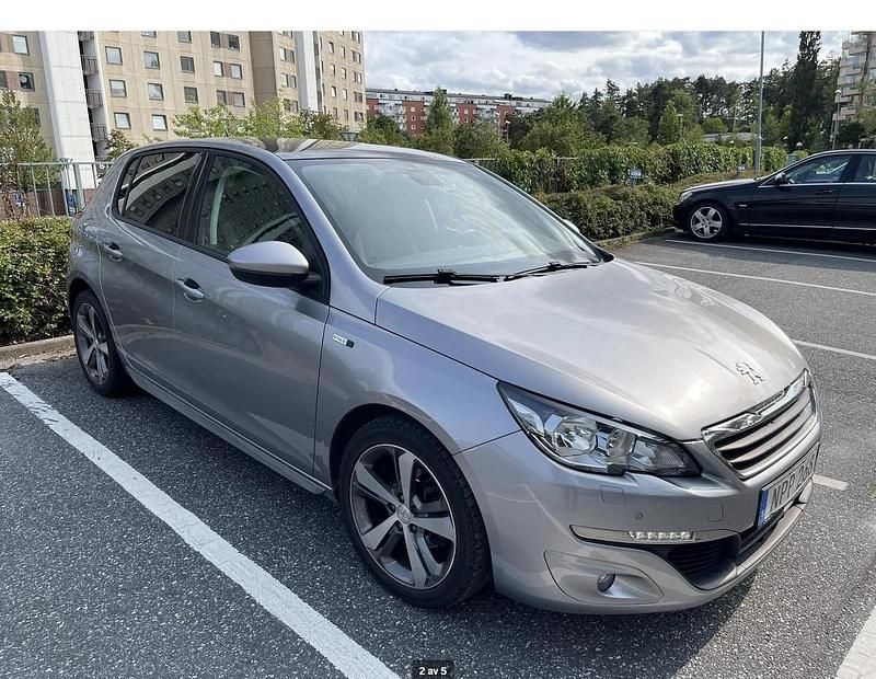 Grå Begagnad 2016 Peugeot 308 Active Halvkombi | 79 000 kr (Bra pris) - Bild 1/4