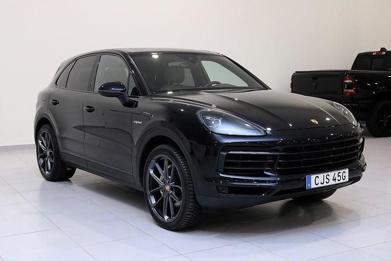 Svart Begagnad 2019 Porsche Cayenne Sport SUV | 549 900 kr (Superpris) - Bild 1/4
